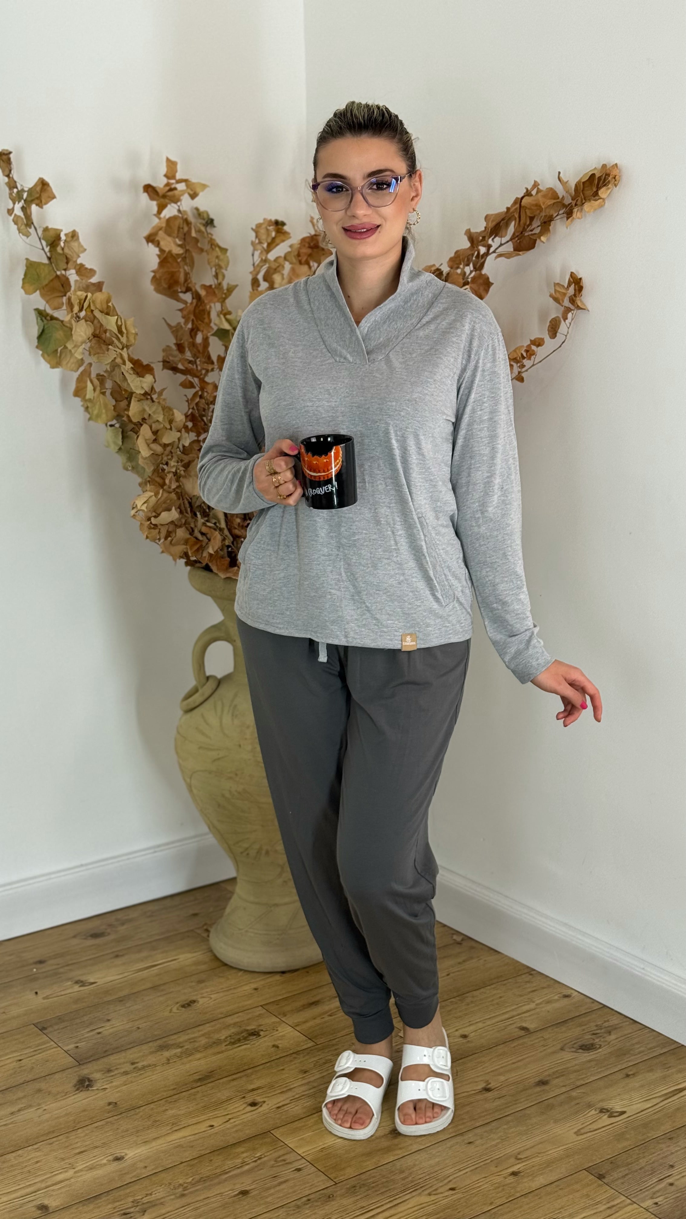 M42-Pyjama Marque: EMIRATES – Style & Confort