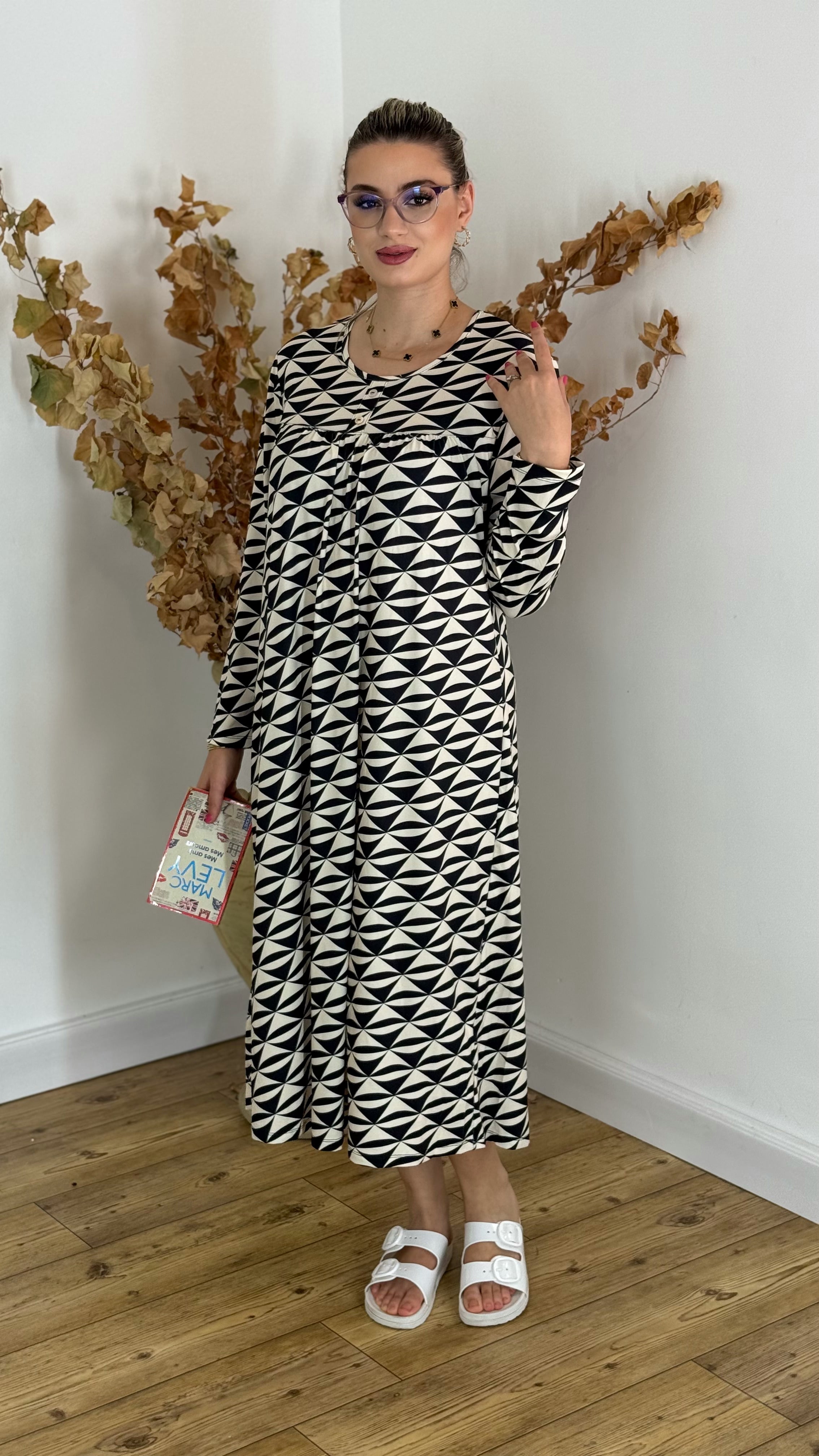 M34-Robe de Nuit Marque: DKNYC – 2026